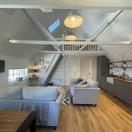 The Coach House Apartman Alderbury Kültér fotó