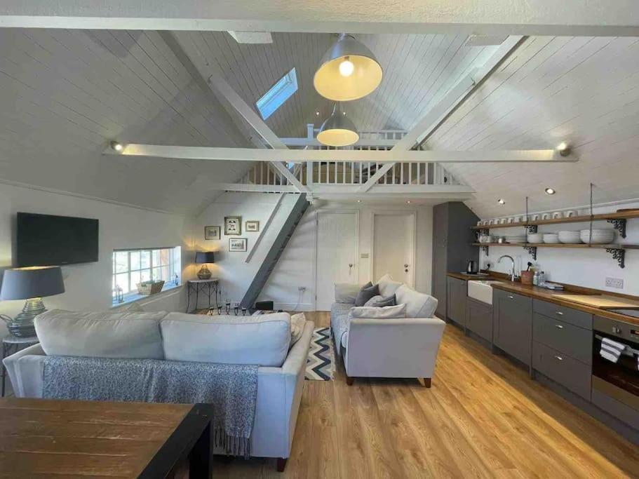 The Coach House Apartman Alderbury Kültér fotó