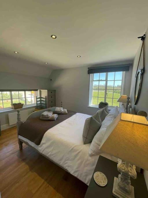 The Coach House Apartman Alderbury Kültér fotó