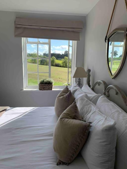 The Coach House Apartman Alderbury Kültér fotó